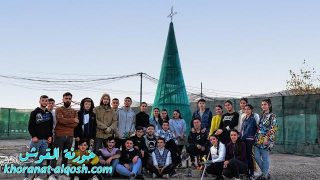 تزيين ساحة الإحتفالات في بلدة القوش استعداداً لأستقبال اعياد الميلاد ورأس السنة الميلادية 2022