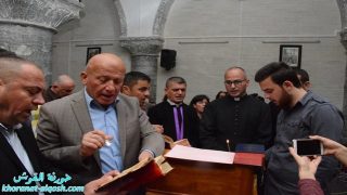 بالصور … صلاة تفسير الالام في كنيسة مار كوركيس بالقوش