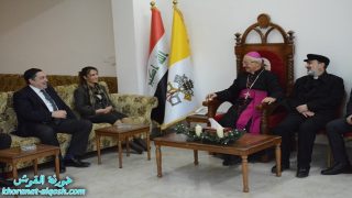 السفير البريطاني والقنصل العام يزور بلدة القوش للاطلاع على أحوال المسيحيين