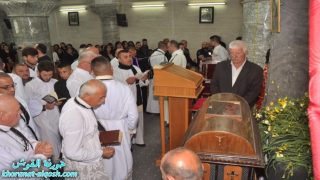 بأجواء طقسية كنيسة مار كوركيس تقيم مراسيم جمعة الالام في القوش