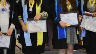 حفل تخرج طلبة جامعة الموصل ودهوك من ابناء شعبنا في القوش