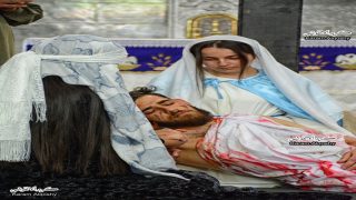 مشاهد حية صامتة لمراسيم درب الصليب المقدس في القوش