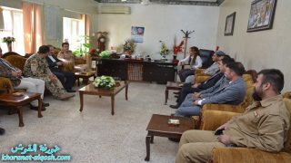الناطق الرسمي لوزارة البيشمركة والوفد المرافق له يزور مدير ناحية القوش الجديد