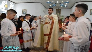كنيسة مار قرداغ في القوش تحتفل بخميس الفصح رتبة غسل ارجل التلاميذ