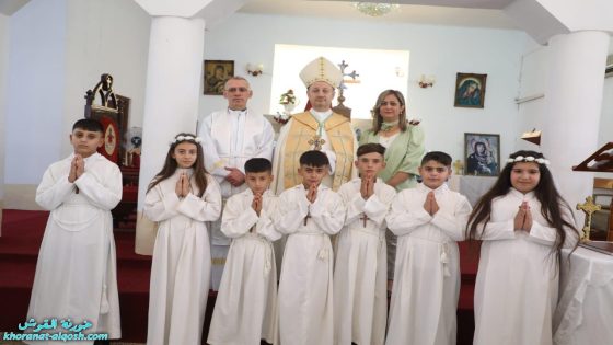 المطران فيليكس الشابي يحتفل بقداس التناول الأول في قرية جمبور