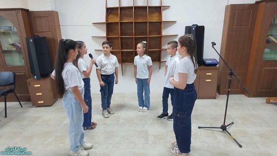 بحضور سيادة المطران مار فيليكس سعيد الشابي كنيسة مار كوركيس تللسقف تحتفل بتخرج 150 طالبًا من دورة اللغة الإنجليزية