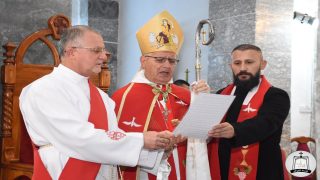 كنيسة القوش تحتفل بقداس عيد قيامة يسوع المسيح له المجد