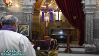 القوش تتأمل آلام المسيح في جمعة الآلام بكنيسة مار كوركيس