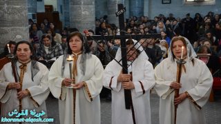 بالصور … مراسيم درب الصليب للجمعة الرابعة في كنائس القوش