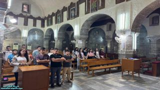 لقاء روحي لطلبة المتوسطة والإعدادية في دير السيّدة حافظة الزروع احتفاءً بشهر الورديّة المقدّسة