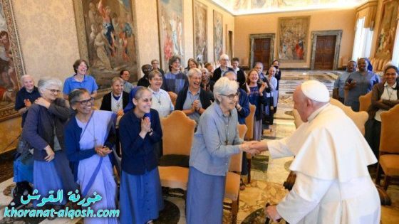 البابا فرنسيس يستقبل الراهبات أخوات يسوع الصغيرات