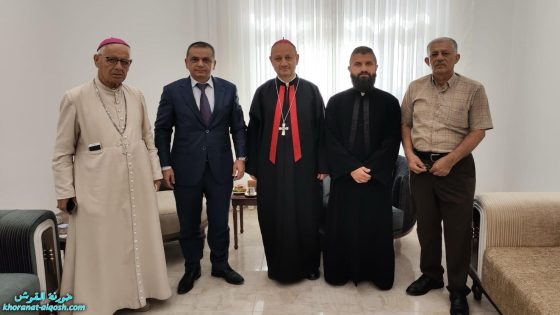 وفد من جهاز الأسايش يزور مطرانية ألقوش ويقدّم التهاني للمدبّر البطريركي