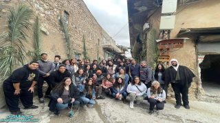 راعي ابرشية القوش يستقبل وفد گشرو المكون من الشباب المسيحي المغترب