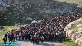 بالصور … صلاة درب الصليب الموحدة لأبرشية القوش الكلدانية في طريق الدير