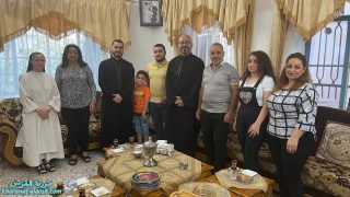 اللجنة الرعوية تواصل زياراتها لعوائل بلدة القوش