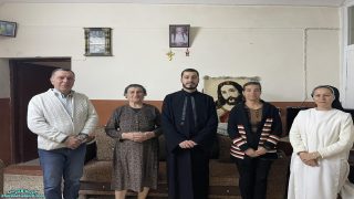 استمرار الزيارات الرعوية لعوائل بلدة القوش