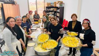بمناسبة عيد السعانين، نساء القوش يصنعن ” تخراثا داوشعنا” اقراص السعانين
