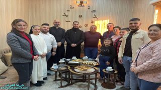 اللجنة الرعوية تزور عوائل بلدة القوش